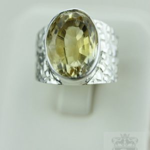 Size 7.5 Citrine Hammered (nickel Free) 925 Fine S0lid Sterling Silver Ring & Free Worldwide Express Shipping R913 Size 7.5 Citrine Hammered (nickel Free) 925 Fine S0lid Sterling Silver Ring & Free Worldwide Express Shipping R913