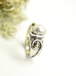 Free Form Ring Sterling Silver Pearl Ring, Handmade Freshwater Oval Pearl Silver And Gold Ring Size 7 Artisan Jewelry, Gift For Her Free Form Ring Sterling Silver Pearl Ring, Handmade Freshwater Oval Pearl Silver And Gold Ring Size 7 Artisan Jewelry, Gift For Her