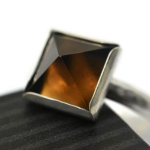 Smoky Quartz Ring, Sterling Silver Statement Ring, Natural Smokey Brown Gemstone Ring, Pyramid Cut Stone Ring, Witchy Crystal Point Jewelry Smoky Quartz Ring, Sterling Silver Statement Ring, Natural Smokey Brown Gemstone Ring, Pyramid Cut Stone Ring, Witchy Crystal Point Jewelry