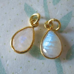 1 Pc, Moonstone Bezel Gem Gemstone Stone Charm Pendant, 24k Gold Vermeil Or Sterling Silver, 14×8.25 Mm, Pear Gcp4 Gp Ll 1 Pc, Moonstone Bezel Gem Gemstone Stone Charm Pendant, 24k Gold Vermeil Or Sterling Silver, 14×8.25 Mm, Pear Gcp4 Gp Ll