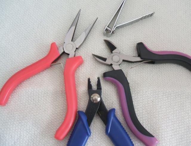 6 Step Looping Pliers - Perfect for Precise Repetitive Loops for