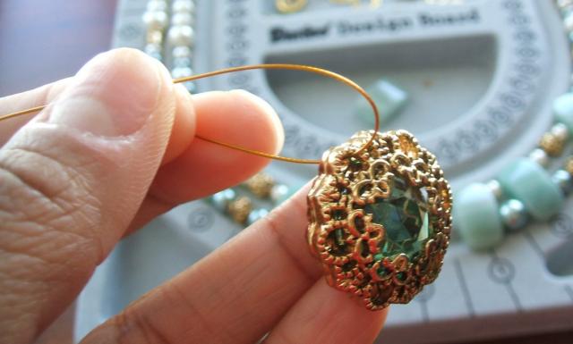 Double-Stranded Necklace - Step by Step Beading Project - Step by Step  Beading Project