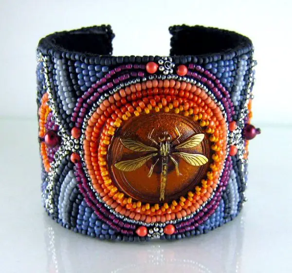 Bead embroidery definition in jewelry making  beadage Bead embroidery definition in jewelry making  beadage