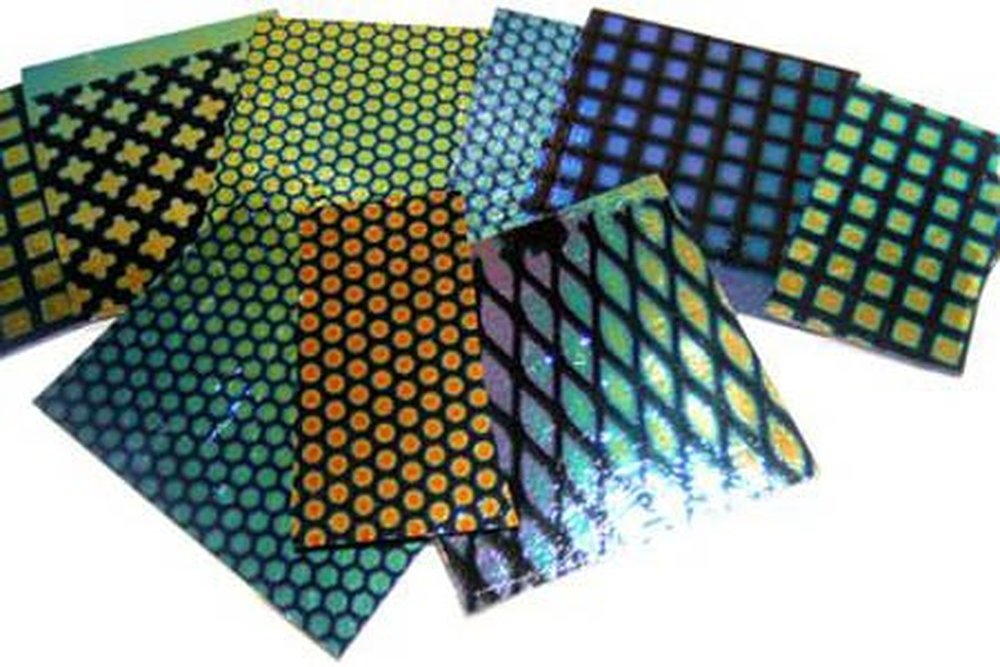 1/4 Lb Dichroic Scrap Thin Black Patterned Glass Coe90 Fusible Dc117