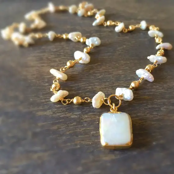 Pearl Necklace - White Jewelry - Gemstone Jewelry - Gold - Pendant - Wedding - Bride - Luxe