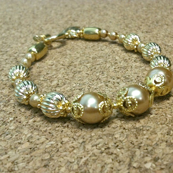 Pearl Bracelet - Yellow Gold Jewelry - Wedding Jewellery - Mother Of The Bride - Leaf Charm - Statement - Elegant B-14