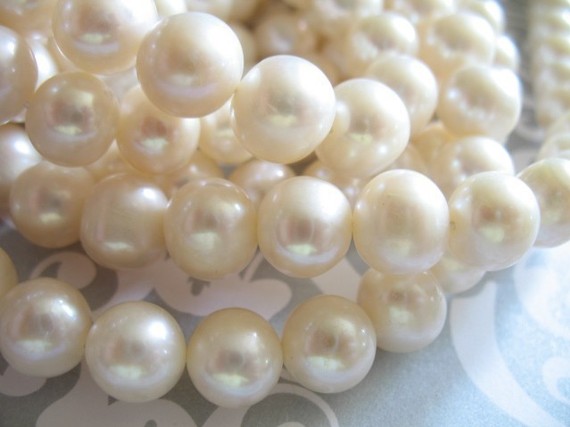 Round  Pearls, Freshwater Cultured Pearl Beads, Luxe Aa, Full Strand, 8.5-10 Mm, June Birthstone  Brides Bridal. Rw 810