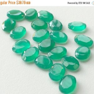 Shop Onyx Faceted Beads! 13x10mm Green Onyx Oval Table Cut Cabochons, Green Onyx Faceted Oval Cabochons, Green Onyx For Jewelry (5Pcs To 10 Pcs Options) | Natural genuine faceted Onyx beads for beading and jewelry making.  #jewelry #beads #beadedjewelry #diyjewelry #jewelrymaking #beadstore #beading #affiliate #ad