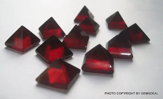 8mm Hessonite Garnet Pyramid Cabochon Have Lots Of Gorgeous..... Aaa Quality Beautiful Reddish Brown Color