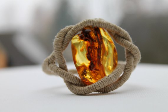 Huge Honey Baltic Amber Bracelet / Artisan Jewelry / Natural Eco Friendly Jewelry Zen / Pure Organic Linen / Slow Fashion