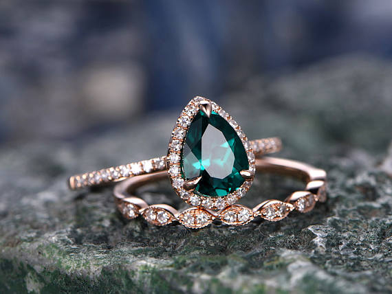 Green Emerald Engagement Ring Set Rose Gold Emerald Ring Vintage Diamond Halo Ring May Birthstone Ring 2pcs Wedding Ring Set Promise Ring