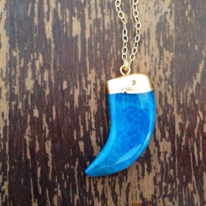 Shop Agate Necklaces! Blue Necklace – Horn Jewellery – Blue Agate Gemstone Jewelry – Gold Chain – Long Necklace – Tusk | Natural genuine Agate necklaces. Buy crystal jewelry, handmade handcrafted artisan jewelry for women.  Unique handmade gift ideas. #jewelry #beadednecklaces #beadedjewelry #gift #shopping #handmadejewelry #fashion #style #product #necklaces #affiliate #ad
