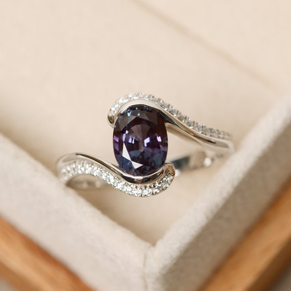 Oval Cut Alexandrite Anniversary Ring, Bypass Ring,bezel Setting,unique Design Wedding Ring