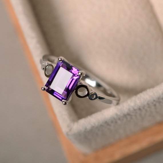 Natural Amethyst Ring, Purple Amethyst Gemstone, Solitaire Engagement, Sterling Sivler