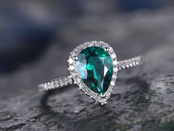 Green Emerald Engagement Ring White Gold Handmade Diamond Halo Ring Tear Drop 8x6mm Pear Cut Gemstone Promise Ring Gift For Her Lab Emerald