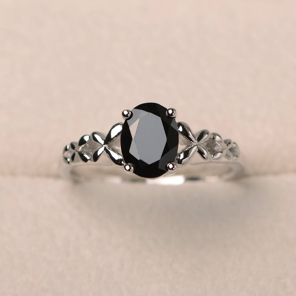Black Spinel Ring, Oval Cut, Sterling Silver, Solitaire Ring,delicate Ring,black Stone Ring