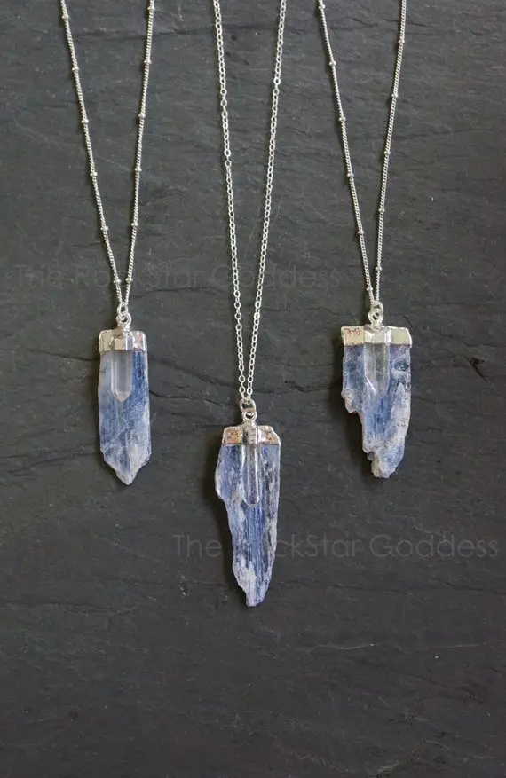 Silver Kyanite Necklace, Raw Kyanite Necklace, Kyanite Quartz Pendant, Raw Quartz Necklace, Kyanite Pendant, Crystal Necklace