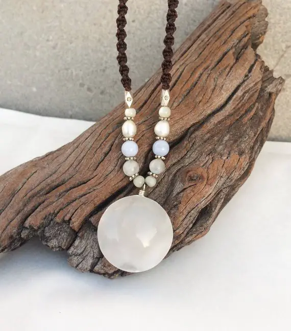 Moonstone Pendant Necklace, White Necklace, Round Natural Moonstone, Boho Macrame Necklace, Silver Pendant, White Stone, Zen, Spiritual Gift