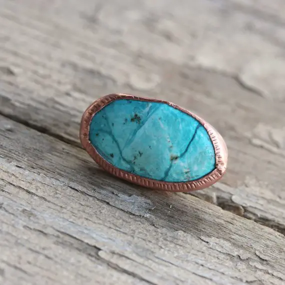 Semi-rough Oval Turquoise Silver Copper Ring Large Blue Veins Natural Unique Primitive Hammer Textured Bezel Boho Statement - Kupferblitz