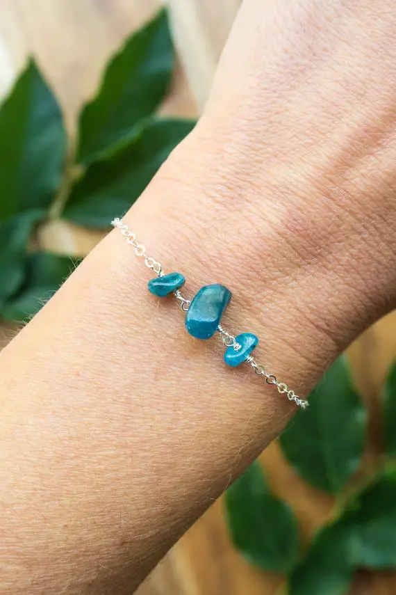 Apatite Womens Bracelet. Blue Apatite Bracelet. Blue Bead Bracelet. Gemstone Bracelets. Bracelets For Women. Beaded Bracelet. Boho Bracelet