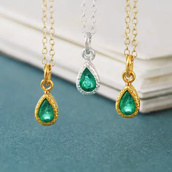 Green Emerald Necklace May Birthstone Necklace For Mom Emerald Pendant Dainty Gold Necklace Gemstone Necklace Valentines Day Gift