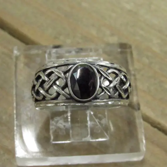 Vintage Sterling Silver Hematite Ring Size 8