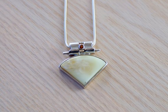 Yellow Opal Pendant // Opal Pendant // Opal Necklace // Yellow Opal // Opal Jewelry // Yellow Gemstone // October Birthstone // Gift
