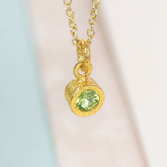 Peridot Necklace Gold August Birthstone Necklace For Mom Dainty Gold Necklace Peridot Pendant Dainty Gemstone Necklace Gold
