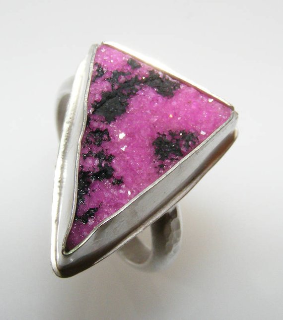 Pink And Black Cobalto Calcite Druzy Drusy Ring Size 9 In Sterling Silver With Hammered Band
