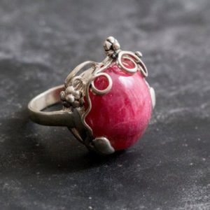 Shop Rhodochrosite Jewelry! Rhodochrosite Ring, Natural Rhodochrosite, Leaf Ring, Statement Ring, February Ring, Vintage Ring, Birthstone, Silver Ring, Rhodochrosite | Natural genuine Rhodochrosite jewelry. Buy crystal jewelry, handmade handcrafted artisan jewelry for women.  Unique handmade gift ideas. #jewelry #beadedjewelry #beadedjewelry #gift #shopping #handmadejewelry #fashion #style #product #jewelry #affiliate #ad