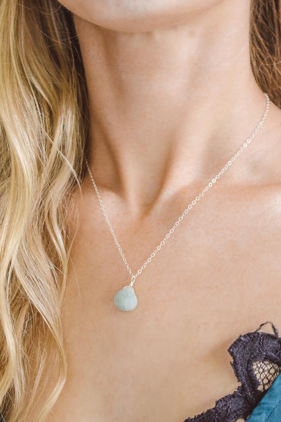 Blue Aquamarine Crystal Necklace. March Birthstone Necklace. Dainty Necklace Gift For Mom. Gemstone Pendant Necklace. Boho Necklace.