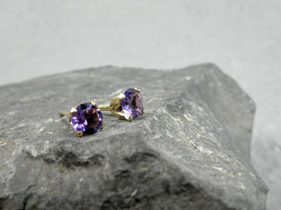 Amethyst Stud Earrings, February Birthstone Gift, Sparkly Purple Stone Stud Earrings, African Amethyst Earrings, 3mm 4mm 5mm Stud Earrings