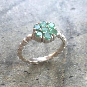 Green Emerald Ring, Emerald Flower Ring, Natural Emerald Ring, Vintage Emerald Ring, May Birthstone, Silver Flower Ring, Adina Stone | Natural genuine Array jewelry. Buy crystal jewelry, handmade handcrafted artisan jewelry for women.  Unique handmade gift ideas. #jewelry #beadedjewelry #beadedjewelry #gift #shopping #handmadejewelry #fashion #style #product #jewelry #affiliate #ad