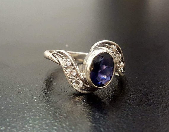 Purple Iolite Ring, Iolite Ring, Natural Iolite Ring, Purple Vintage Ring, Solitaire Ring, Vintage Rings, Promise Ring, Silver Ring, Iolite