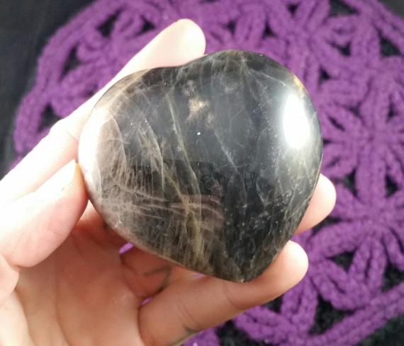 Black Moonstone Heart Shaped Stones Crystal Polished Moon Stone Schiller Silver Shimmer Microcline Feldspar Carved Carving