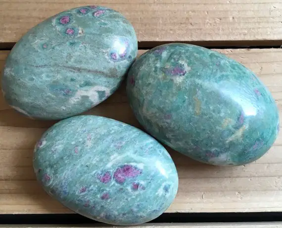 Ruby Fuchsite Palm Stone, Healing Stone, Healing Crystal, Chakra  Stone, Spiritual Stone