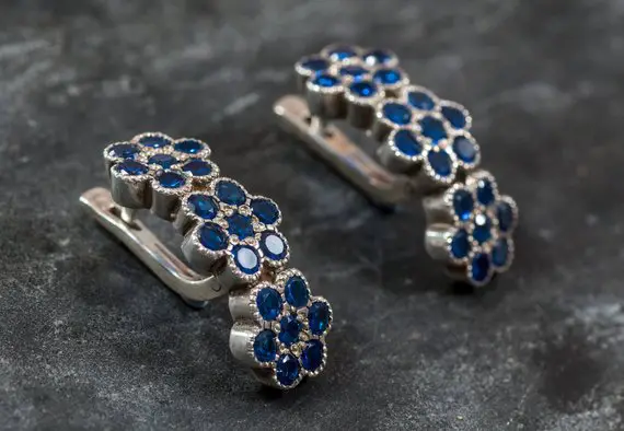 Sapphire Flower Earrings, Blue Sapphire Earring, Vintage Earrings, Created Sapphire, Flower Earrings, Silver Earrings, Pure Silver, Sapphire