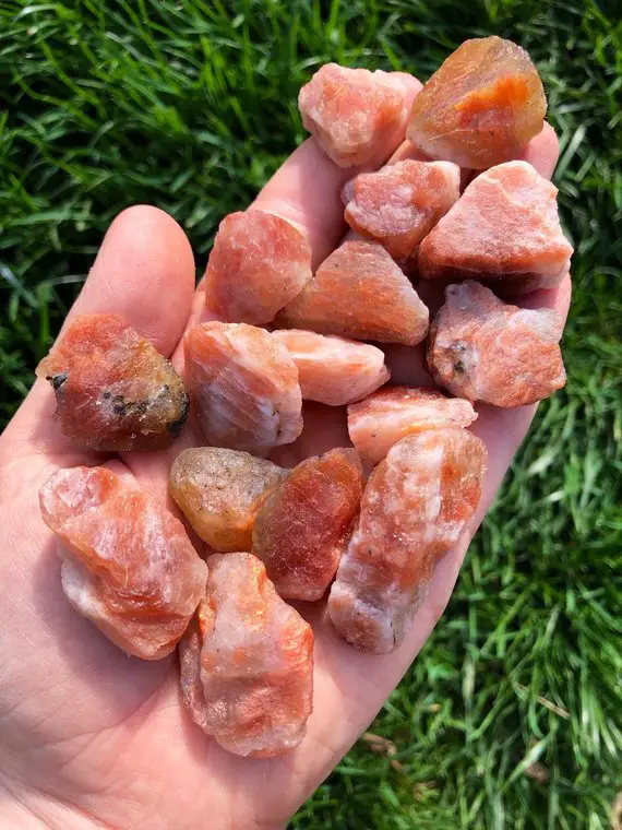 Raw Sunstone Crystal - Grade Aaa - Raw Sparkly Sunstone - Healing Crystal - Natural Rough Sunstone Gemstones - Premium Grade Flashy Sunstone