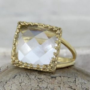 Crystal Quartz Ring · Clear Quartz Ring · Gold Ring · Square Ring · Bridesmaid Rings · Mom Gift Ring · Love Ring · Gemstone Ring | Natural genuine Gemstone jewelry. Buy crystal jewelry, handmade handcrafted artisan jewelry for women.  Unique handmade gift ideas. #jewelry #beadedjewelry #beadedjewelry #gift #shopping #handmadejewelry #fashion #style #product #jewelry #affiliate #ad