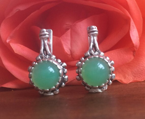 Green Vintage Earrings, Chrysoprase Earrings, Flower Earrings, Solid Silver Earrings, Green Stone Earrings, Green Earrings, May Earrings