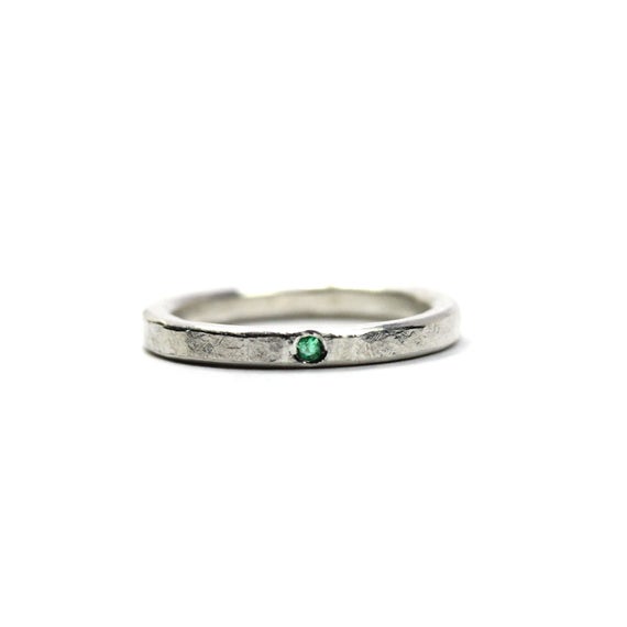 Delicate Silver Genuine Emerald Wedding Ring Hammered Texture Green May Birthstone Minimalistic Narrow Bridal Band Subtle Zen - Beryl Dab