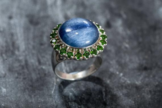 Kyanite Ring, Natural Kyanite, Chrome Diopside Ring, Natural Stones, Large Ring, Healing Stones, Blue Kyanite Ring, Silver Vintage Ring
