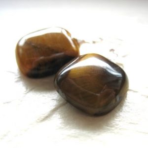 Shop Tiger Eye Earrings! Tiger's eye Stone Earrings, Tigereye Jewelry, Made in the USA, luminous creation | Natural genuine Tiger Eye earrings. Buy crystal jewelry, handmade handcrafted artisan jewelry for women.  Unique handmade gift ideas. #jewelry #beadedearrings #beadedjewelry #gift #shopping #handmadejewelry #fashion #style #product #earrings #affiliate #ad