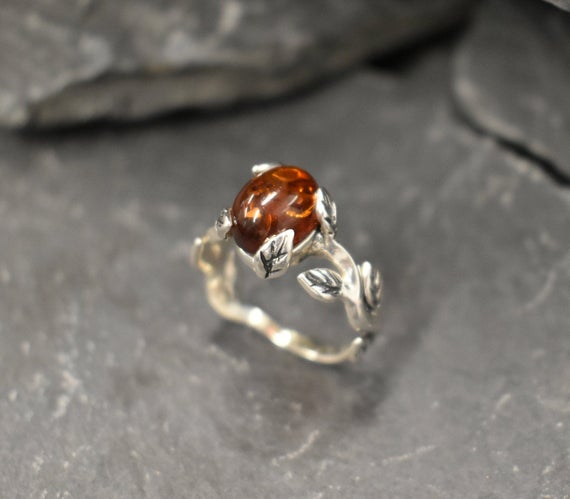 Amber Ring, Natural Amber, Taurus Birthstone, Silver Leaf Ring, Vintage Ring, Yellow Amber Ring, Leaf Ring, Floral Ring, Solid Silver Ring