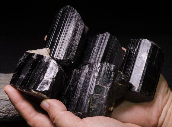 Natural Raw Black Tourmaline Stones/aaa&aa Tourmaline Rocks/black Crystals/healing Tourmaline Collection/black Tourmaline For Meditation