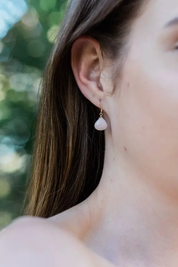 Pink Peruvian Opal Earrings. Minimalist Earrings. Crystal Earrings. Dangle Earrings. Gemstone Earrings. Drop Earrings. October Birthstone.