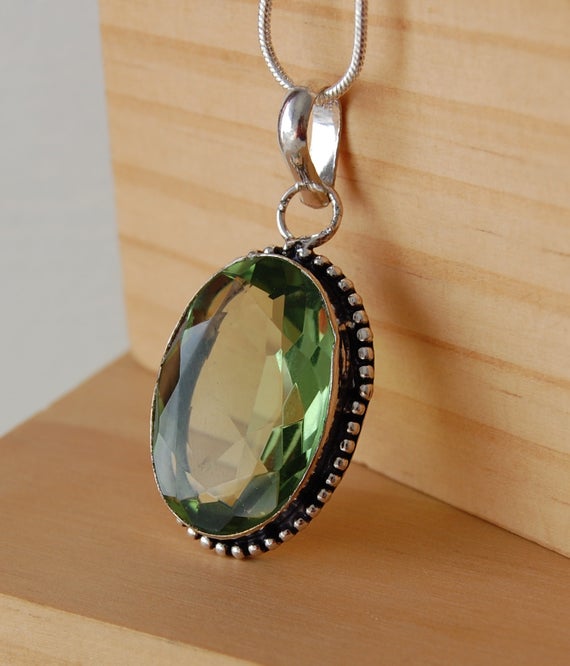 Peridot Pendant, Peridot Necklace, Green Peridot, Peridot Gemstone, Crystal Jewelry, Peridot Crystal, Green Gemstone, Gifts Of Love, Heart