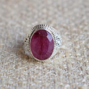 Shop Ruby Jewelry! Ruby Ring, Handmade Silver Ring for Her, 925 Sterling Silver Ring, Designer Oval Ring, Wedding Gift, Promise Ring, Boho Ring, Gemstone Ring | Natural genuine Ruby jewelry. Buy handcrafted artisan wedding jewelry.  Unique handmade bridal jewelry gift ideas. #jewelry #beadedjewelry #gift #crystaljewelry #shopping #handmadejewelry #wedding #bridal #jewelry #affiliate #ad