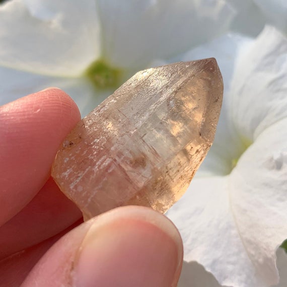 1.2" Topaz - Terminated Crystal - Raw Mineral Specimen - Natural Stone - Healing Crystal - Meditation Stone - Collectible - From Pakistan
