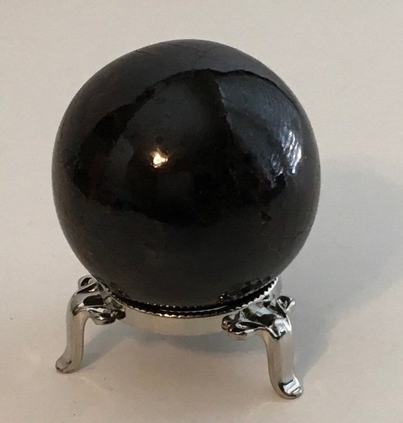 Garnet Gemstone Sphere 60 Mm, Healing Stone, Healing Crystal, Chakra  Stone, Spiritual Stone